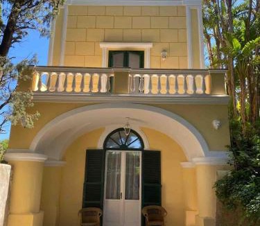 Tiberio Villa | Villa Aurora Caprese