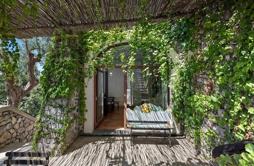 Conca dei Marini Villa | Villa 'Aurora In Dependance' with Sea View, Wi-Fi and Air Conditioning