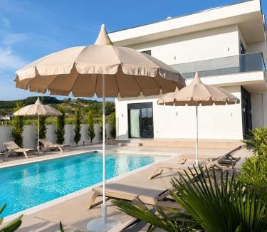 Ishem Villa | Villa Azur