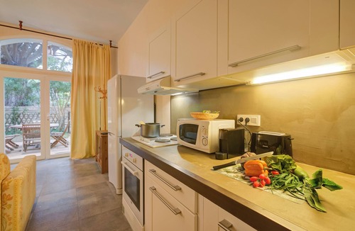 Cote d'Azur- French Riviera Apartment | Villa Azzurra Front Beach - Pool, Gassin, France