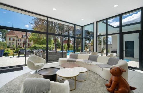 Bergerac House | Villa Bagatelle