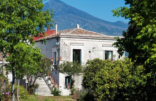 Carruba House | Villa Bagolaro