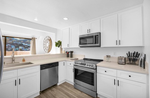 Avalon Condo | Villa Bahia Penthouse Harbor View B45 and Golfcart