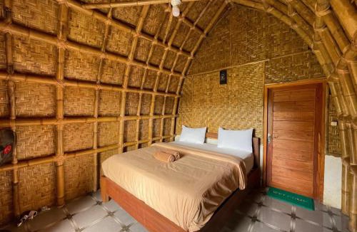 Bayan House | Villa Bambu Rinjani & Restaurant