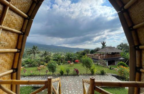 Bayan House | Villa Bambu Rinjani & Restaurant