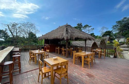 Bayan House | Villa Bambu Rinjani & Restaurant
