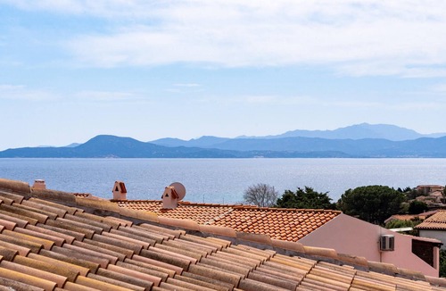 Baia Caddinas Villa | "Villa Barbara" with sea view, garden & Wi-Fi