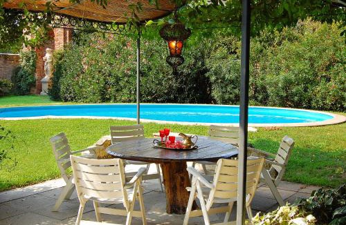 Levada Villa | Villa Barchessa Palladio by Interhome