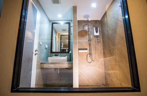 Pak Kret Hotel | Villa Baron Hotel