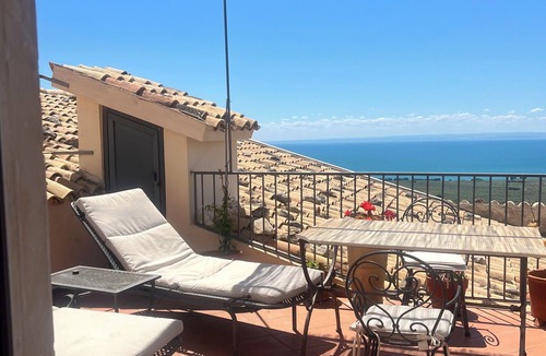 Monte Sant'Angelo Villa | VILLA BASSO - lovely apartment with private terrace. Ideal for couples