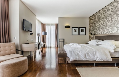 Batalha Hotel | Villa Batalha