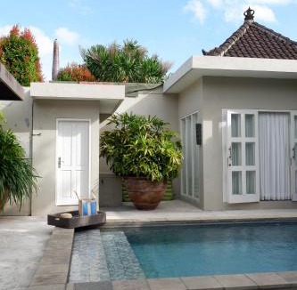 Batubelig Villa | VILLA BELLA - 7Min Beach Access - 10min to Canggu