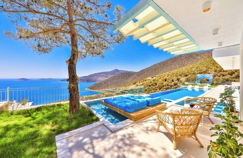 Bezirgan Villa | Villa Bella Mare