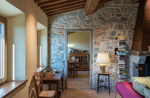 Bucine Villa | Villa Bellamia: A splendid two-story villa surrounded by the greenery, with Free WI-FI.