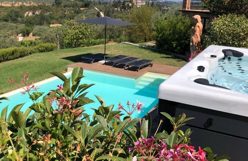 Certaldo Villa | "Villa Bellavista" with Private Pool, Private Whirlpool & Wi-Fi