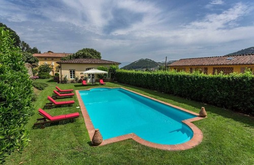 Vicopelago Villa | Villa Bellefleur - Large Countryside Villa
