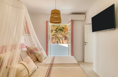 Naousa Hotel | Villa Bellonia
