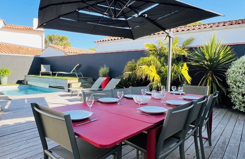 La Flotte House | Villa Belmaré, 2 bathrooms, heated swimming pool 8/4m Apr to All Saints vacations!