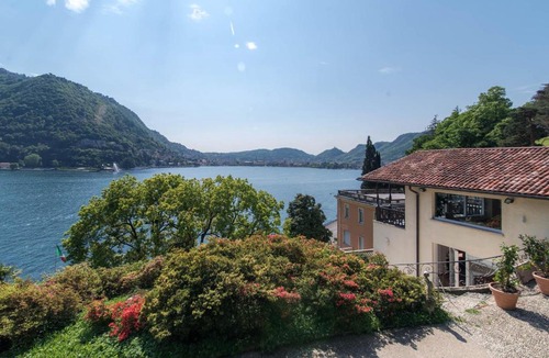 Como Villa | Villa Belvedere by Comorooms