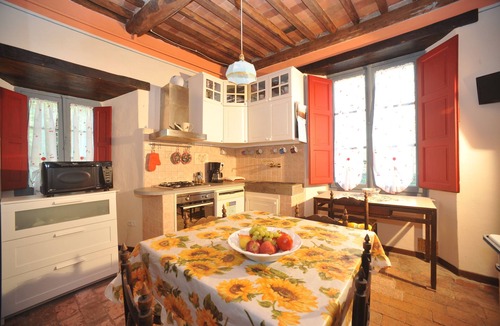 Camporgiano Apartment | VILLA BENEDETTA, Casa Marcello # 2