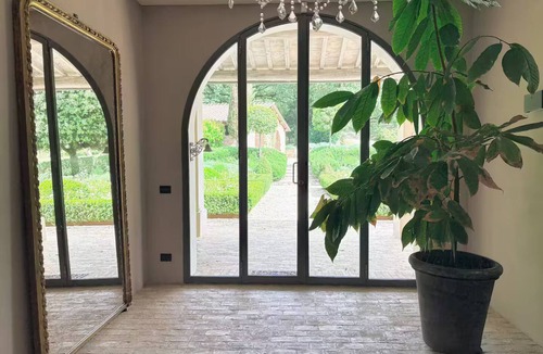 Buonconvento Villa | Villa Bergamotti: Toscaanse elegantie en verwarmd zwembad