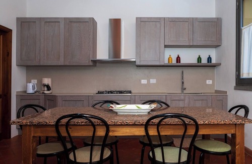 Montespertoli Villa | Villa between Florence Siena and Pisa. 1 km to village. A/C in all rooms-Wi Fi