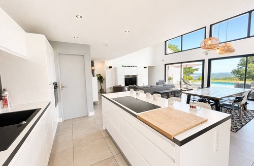 Montfuron Villa | Villa Between Sky & Paradise - Pool & Valley View