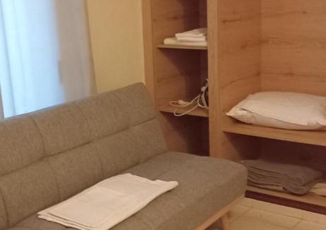 Petaloudes House | Villa Bianca