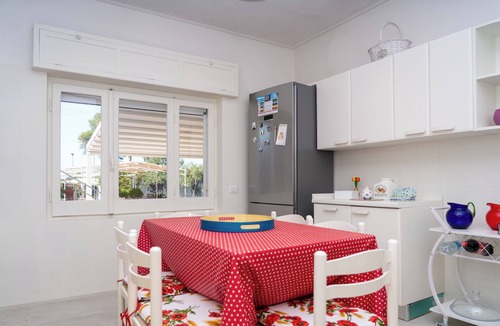 Capitana Villa | Villa Bianca: the sea at your fingertips.