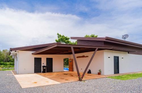 Esterillos Este Villa | Villa Blanca