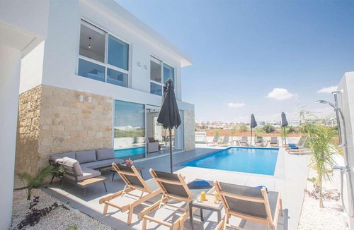 Protaras House | Villa Bleu 4