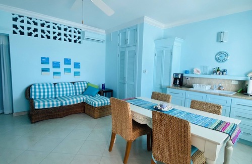 Sandy Hill Condo | Villa Blue in Sandy Hill Bay