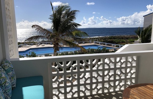 Sandy Hill Condo | Villa Blue in Sandy Hill Bay