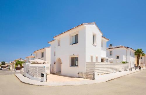 Pernera Villa | Villa Blue Sky