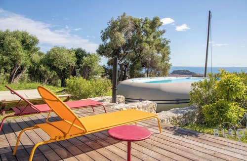 Nice Villa | Villa Bonnard in Nice : Sea and city View & Pool