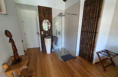 Gujan-Mestras Bed & Breakfast | Villa Bora Bora
