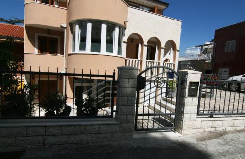 Split Apartment | Villa Branko