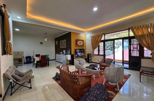 Ciumbuleuit Villa | Villa Bukit Punclut