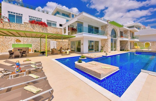 Bezirgan Villa | Villa Calikusu