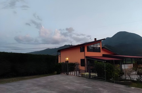 Morano Calabro Apartment | Villa 'Camera Viola Del Pensiero' with Mountain View, Shared Pool and Wi-Fi