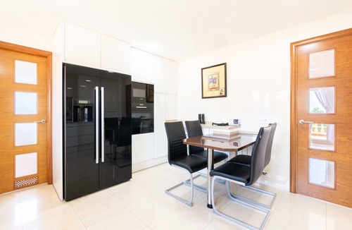 Sa Torre Villa | Villa 'Can Martinez' with Private Pool, Wi-Fi and Air Conditioning