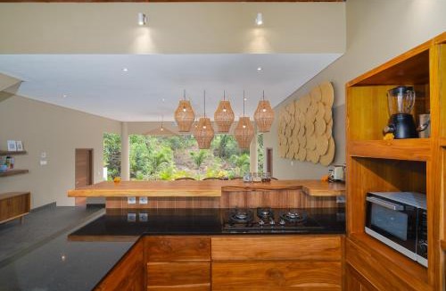 Beraban Villa | Villa Canopy - Spacious Luxury 4BR Villa Near Nuanu and Luna Beach Club
