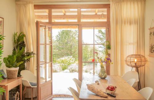 Saint-Pierre-de-Vassols House | Villa Cantirane
