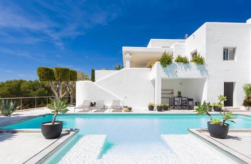 Puig Manya House | Villa Cap M - Five Bedroom House, Sleeps 10