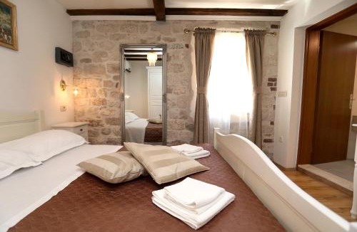Trogir Bed & Breakfast | Villa Carrara