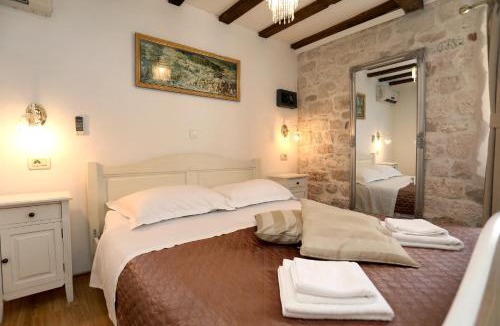 Trogir Bed & Breakfast | Villa Carrara