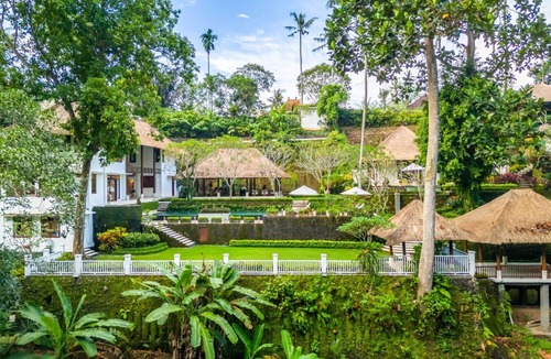Kediri Villa | Villa Cepaka - Five Bedroom Villa, Sleeps 10