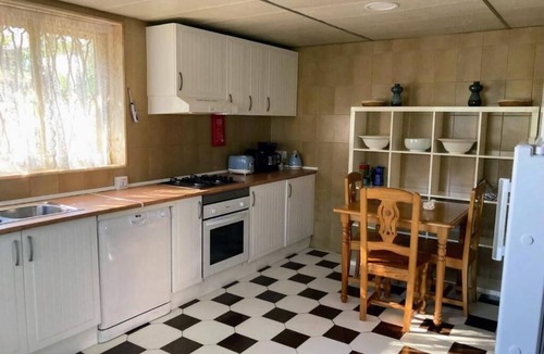 Benidorm Villa | Villa Chalet Benidorm - Private pool, AirCon, Walk to city centre and beaches
