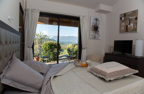 Chatillon-en-Diois Villa | Villa Chatillon en Diois Upscale