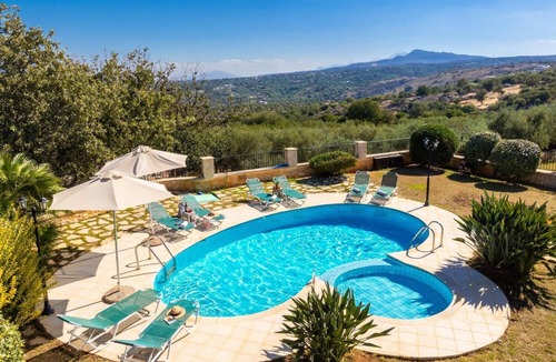Gerani Villa | Villa Chloe - Four Bedroom Villa, Sleeps 8